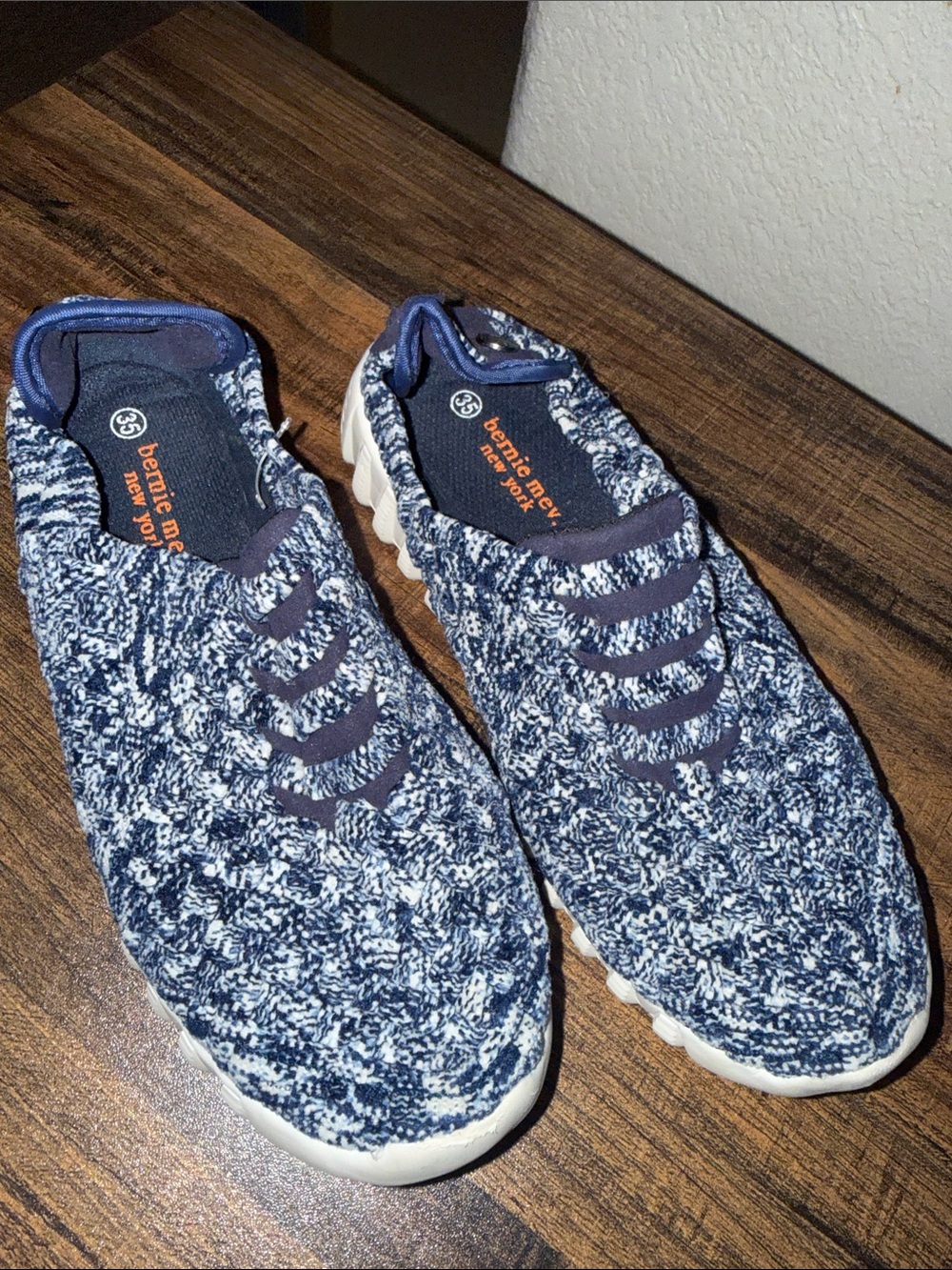 bernie mev. Navy and White Knit Slip-On Sneakers kids
